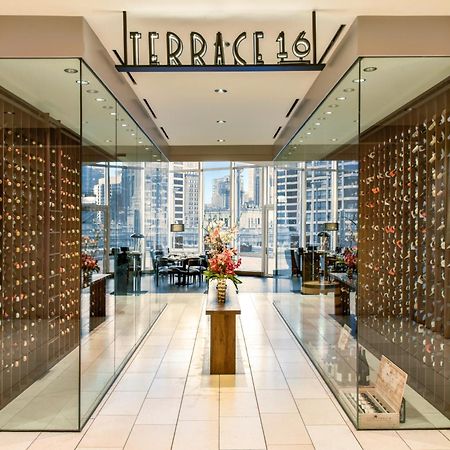 Trump International Hotel & Tower Chicago Exterior photo Terrace 167