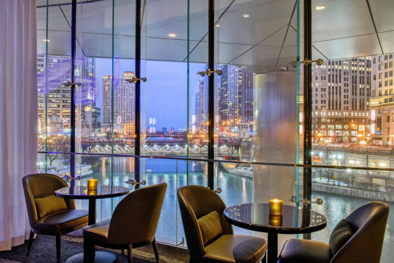 Trump International Hotel & Tower Chicago Exterior photo View from the lounge
