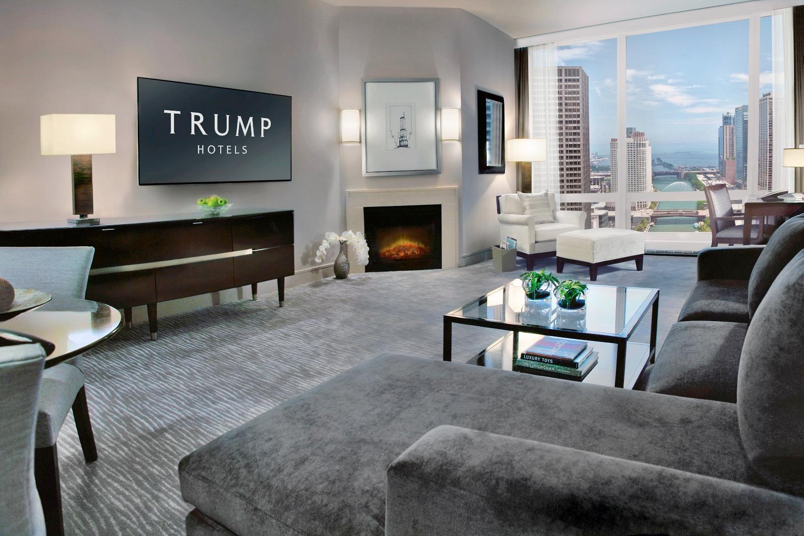 Trump International Hotel & Tower Chicago Exterior photo Trump Ocean Club International Hotel and Tower, Panama