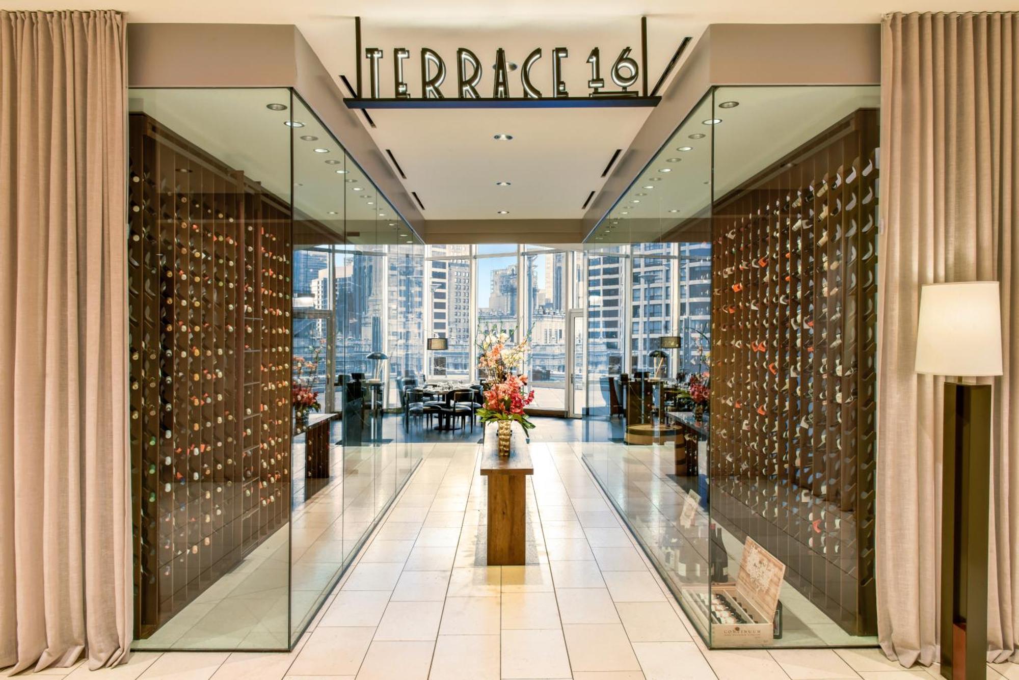 Trump International Hotel & Tower Chicago Exterior photo Terrace 167